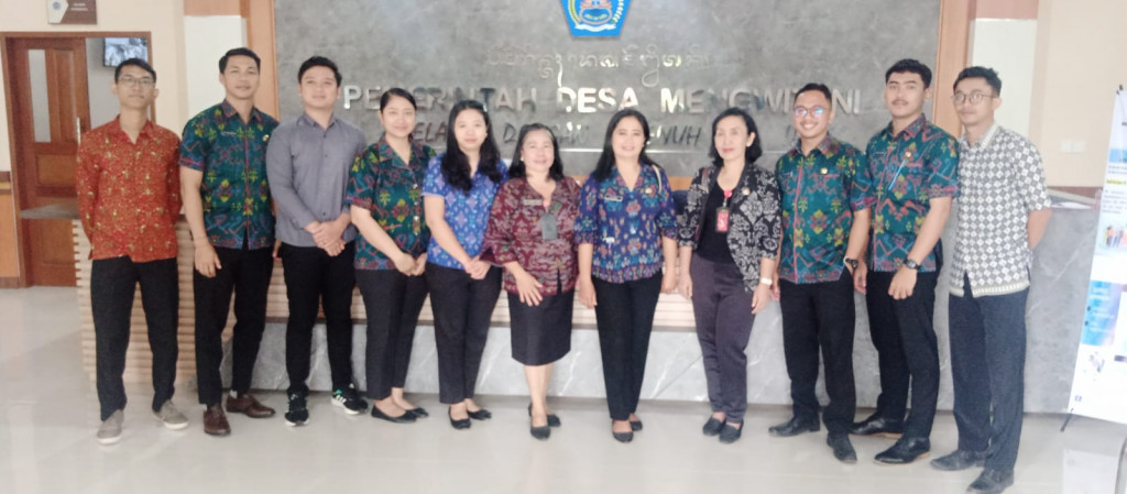 PELAKSANAAN PEMBINAAN KIM DESA MENGWITANI OLEH DINAS KOMINFO KABUPATEN BADUNG